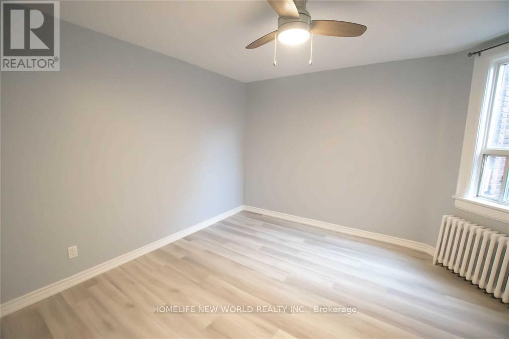 Photo 5 of 3rd Floor 1104 College Street, Toronto ON