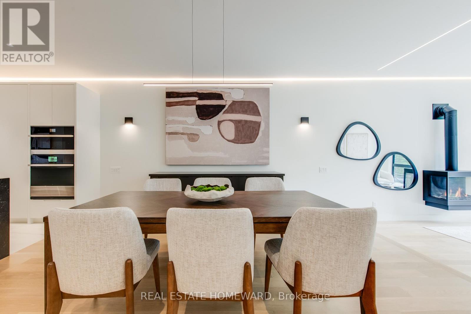 Photo 12 of 174 Kenilworth Avenue, Toronto ON