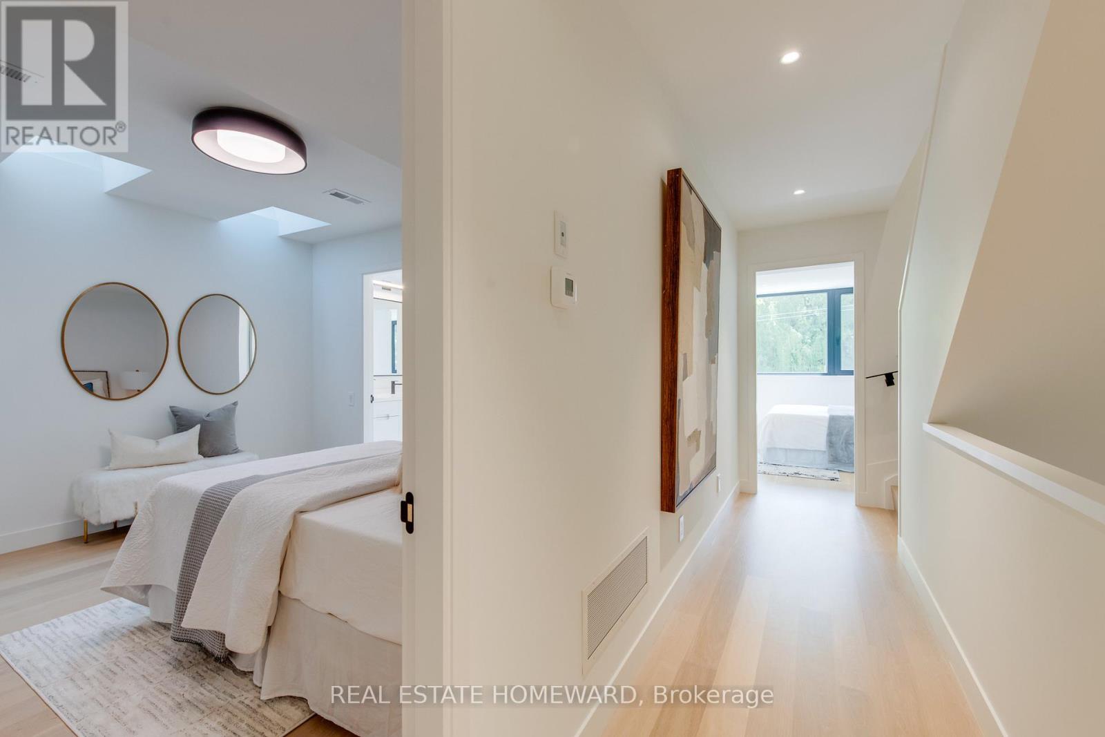 Photo 30 of 174 Kenilworth Avenue, Toronto ON