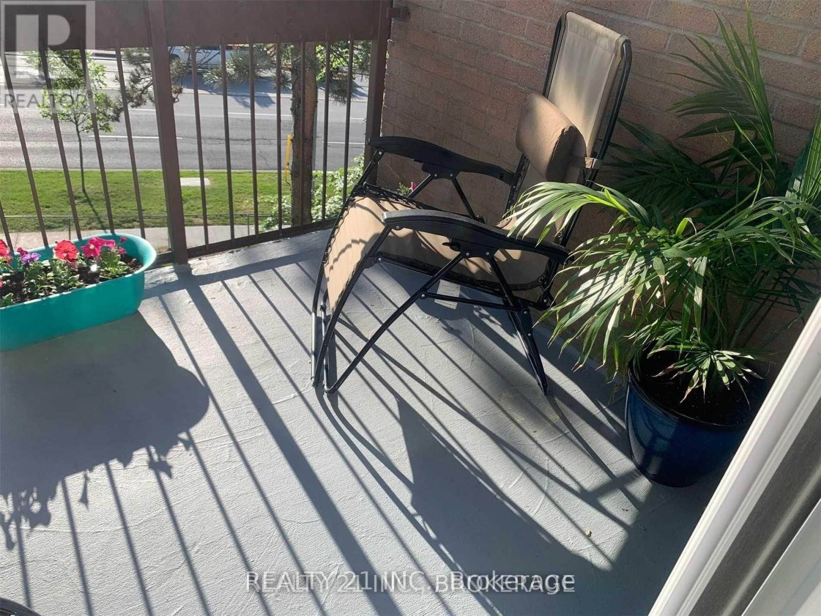 Photo 12 of 2045 100 Mornelle Court, Toronto ON
