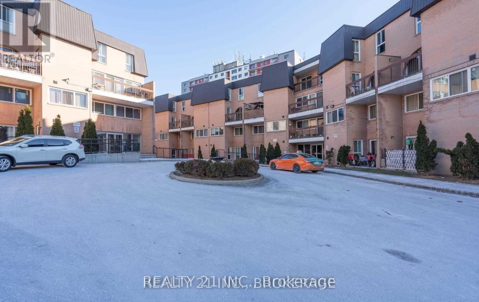 Photo 2 of 2045 100 Mornelle Court, Toronto ON