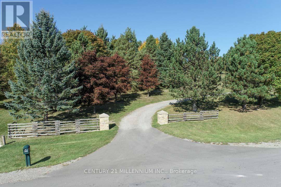 Photo 10 of 4 Flaherty Lane, Caledon ON