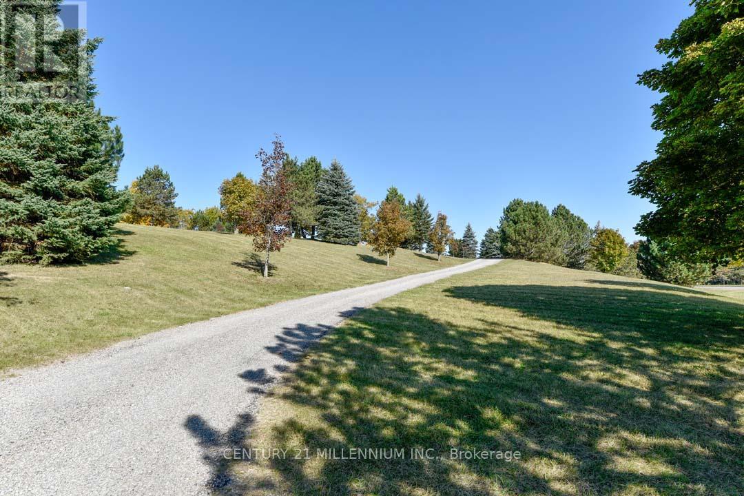 Photo 11 of 4 Flaherty Lane, Caledon ON