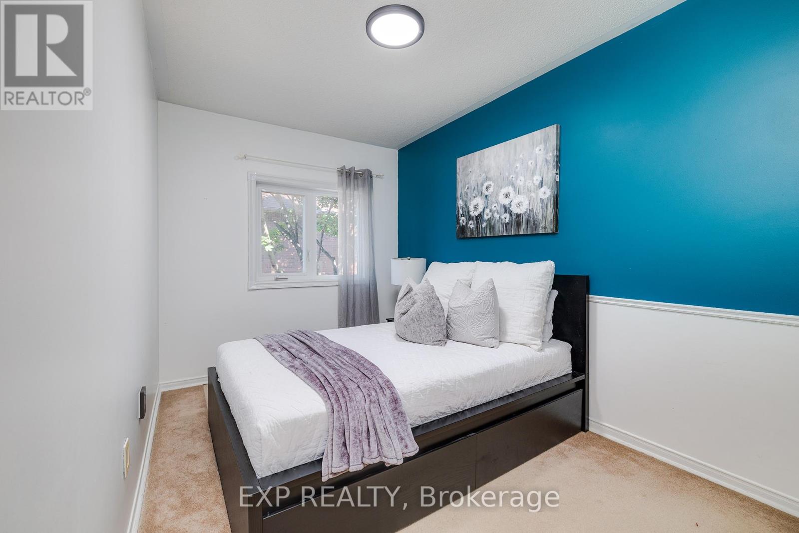 Photo 16 of 24 1591 South Parade Court, Mississauga ON