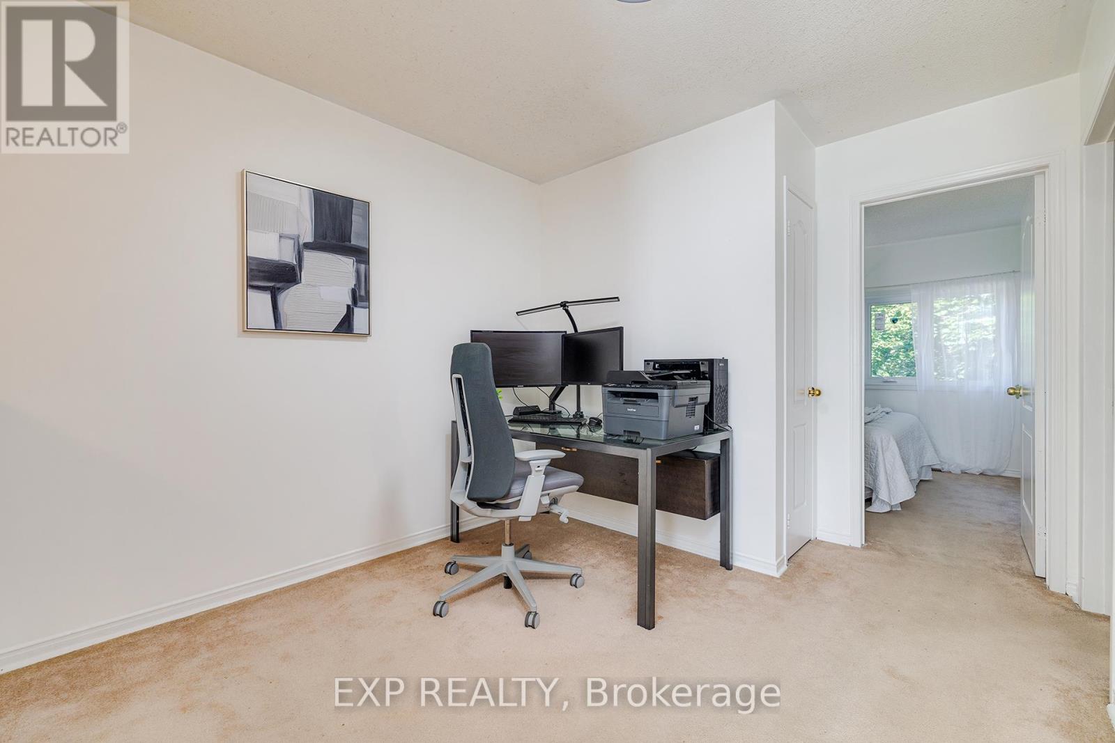 Photo 18 of 24 1591 South Parade Court, Mississauga ON