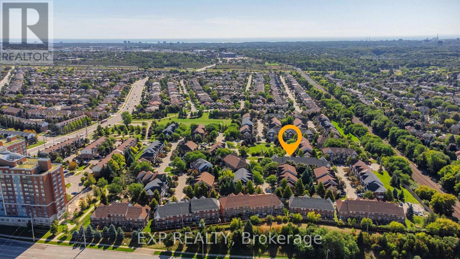Photo 27 of 24 1591 South Parade Court, Mississauga ON