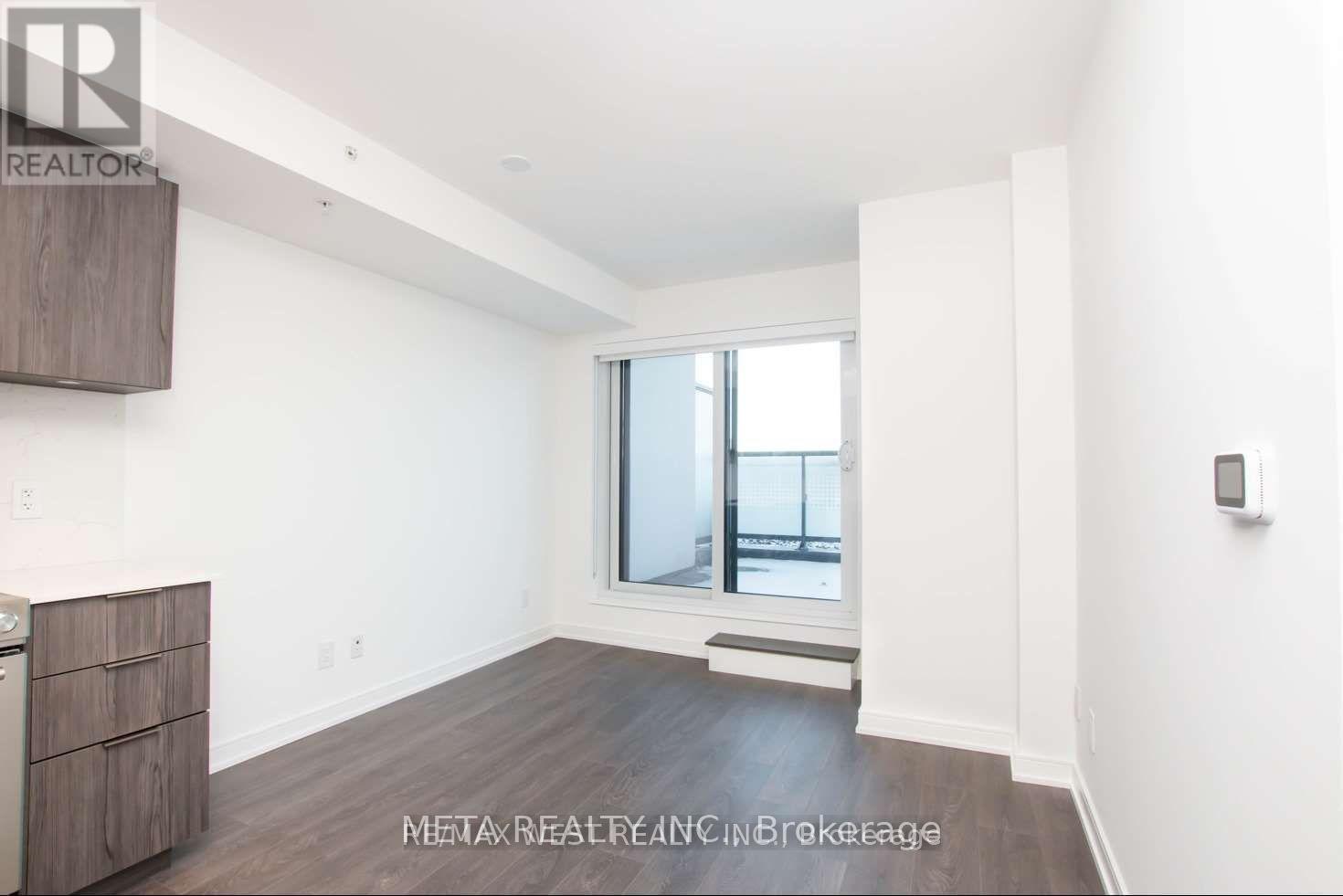 Photo 5 of 503 30 Samuel Wood Way, Toronto ON