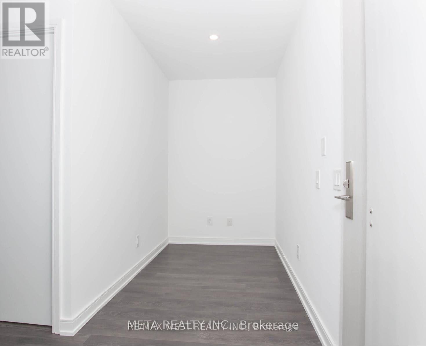 Photo 6 of 503 30 Samuel Wood Way, Toronto ON