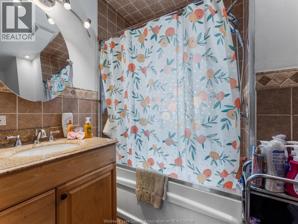 Photo 12 of 1790 Gladstone Avenue, Windsor ON