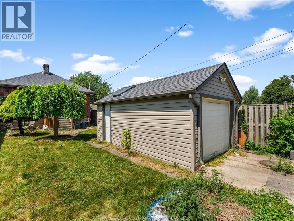 Photo 23 of 1790 Gladstone Avenue, Windsor ON