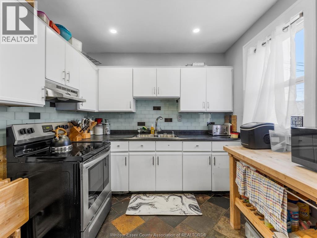 Photo 8 of 1790 Gladstone Avenue, Windsor ON