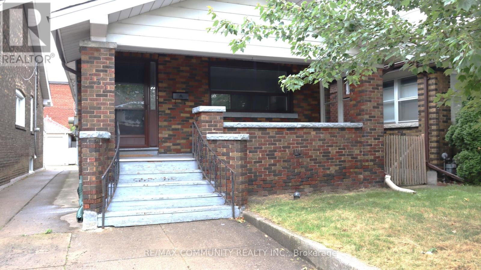 Photo 1 of Main Fl 731 Coxwell Avenue, Toronto ON