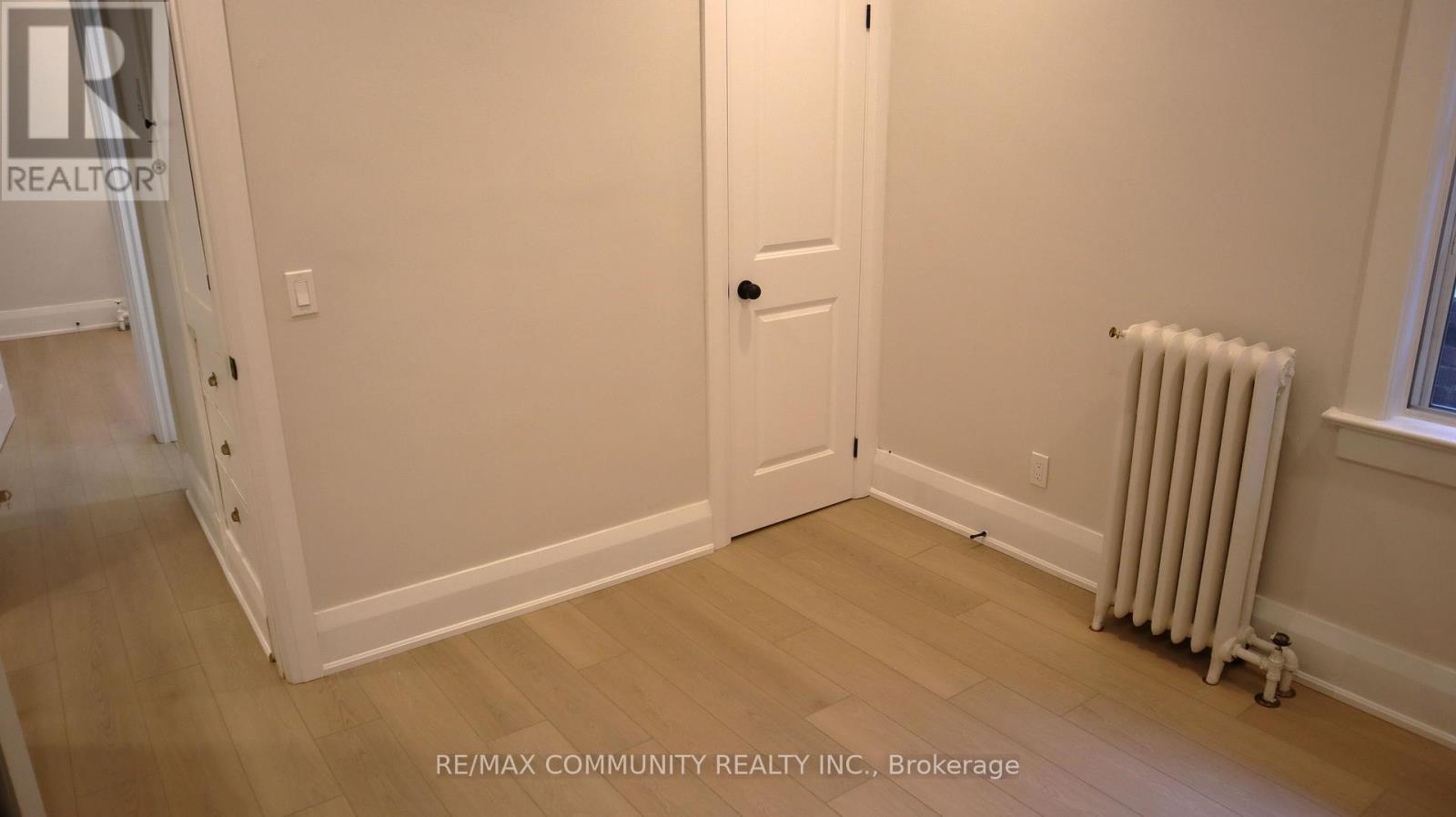 Photo 12 of Main Fl 731 Coxwell Avenue, Toronto ON
