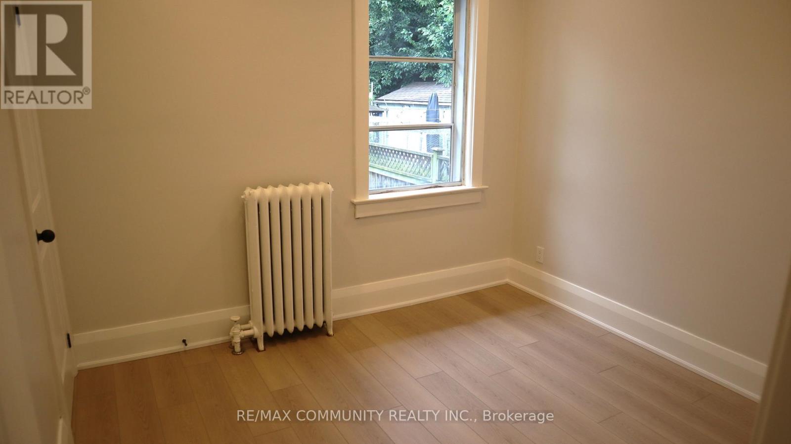 Photo 13 of Main Fl 731 Coxwell Avenue, Toronto ON