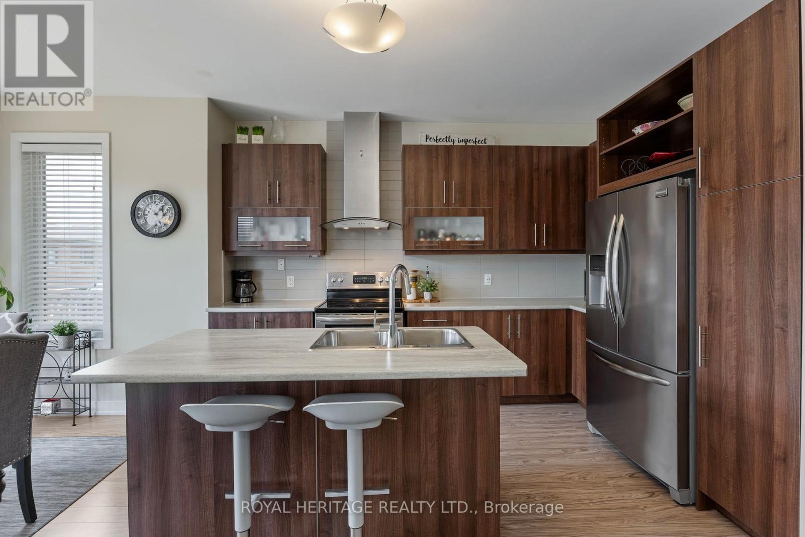 Photo 13 of 69 Barrister Avenue, Whitby ON