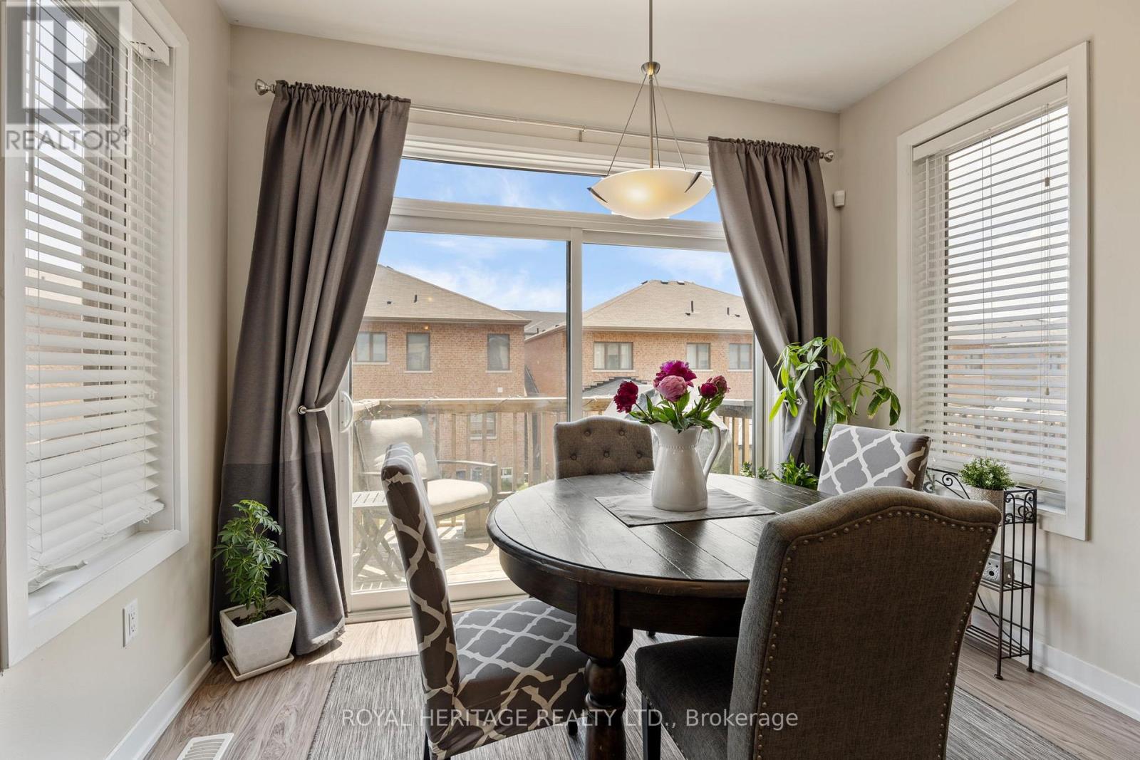 Photo 16 of 69 Barrister Avenue, Whitby ON
