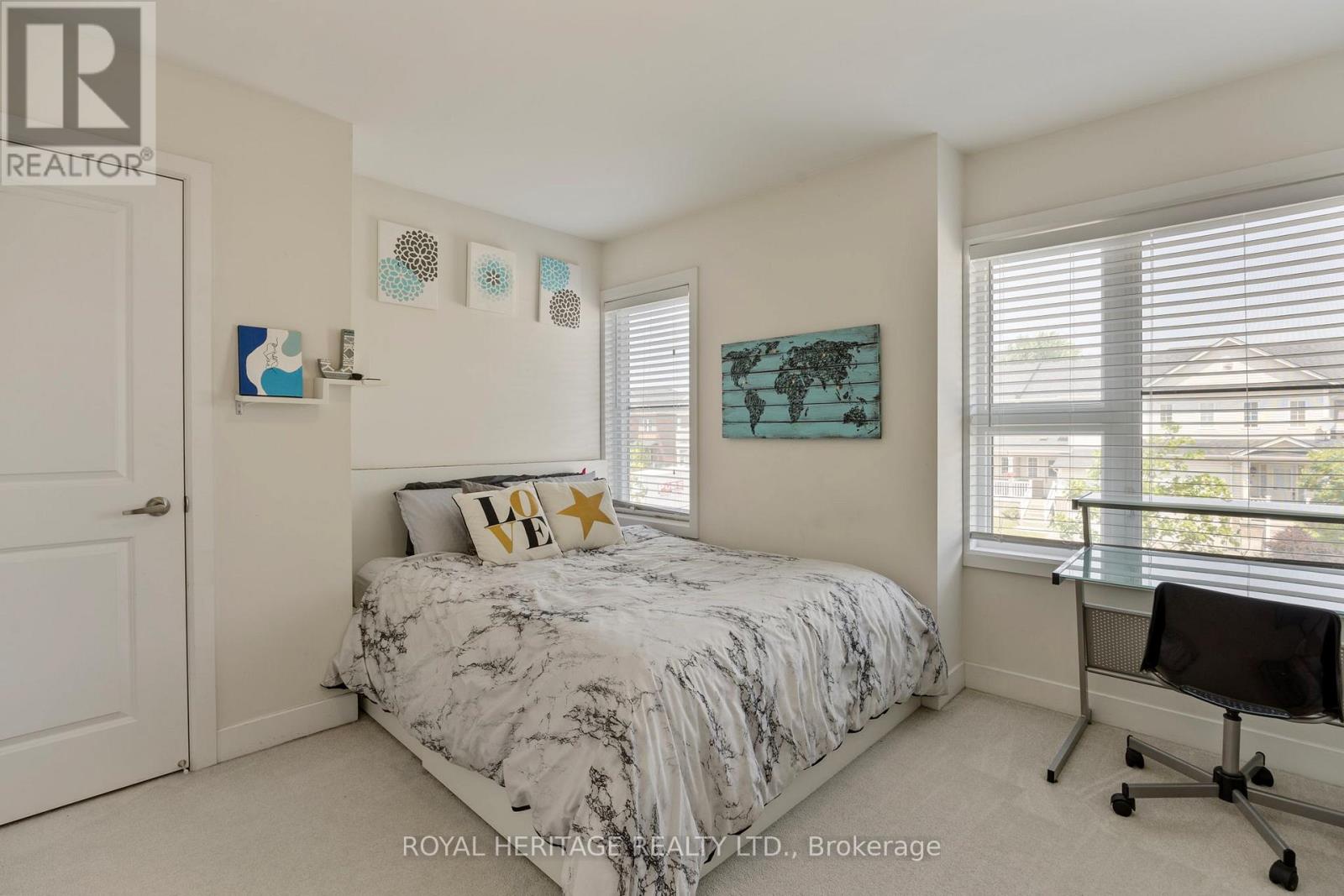 Photo 30 of 69 Barrister Avenue, Whitby ON