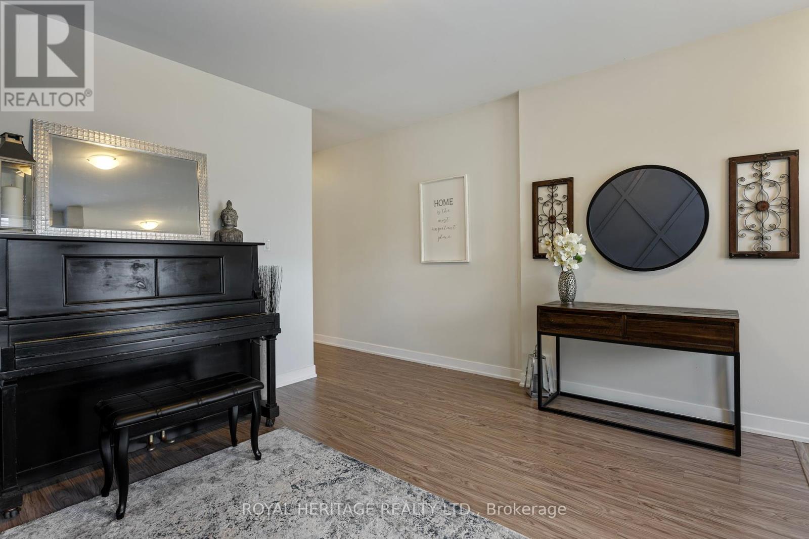 Photo 6 of 69 Barrister Avenue, Whitby ON
