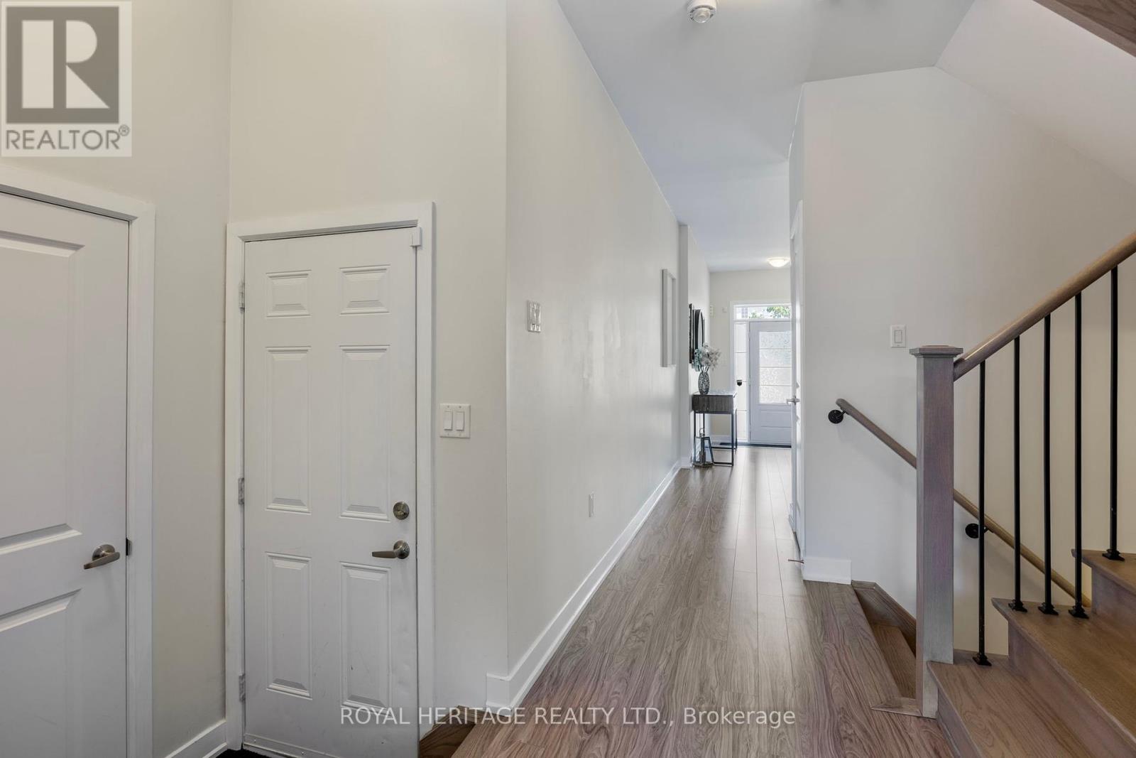 Photo 7 of 69 Barrister Avenue, Whitby ON