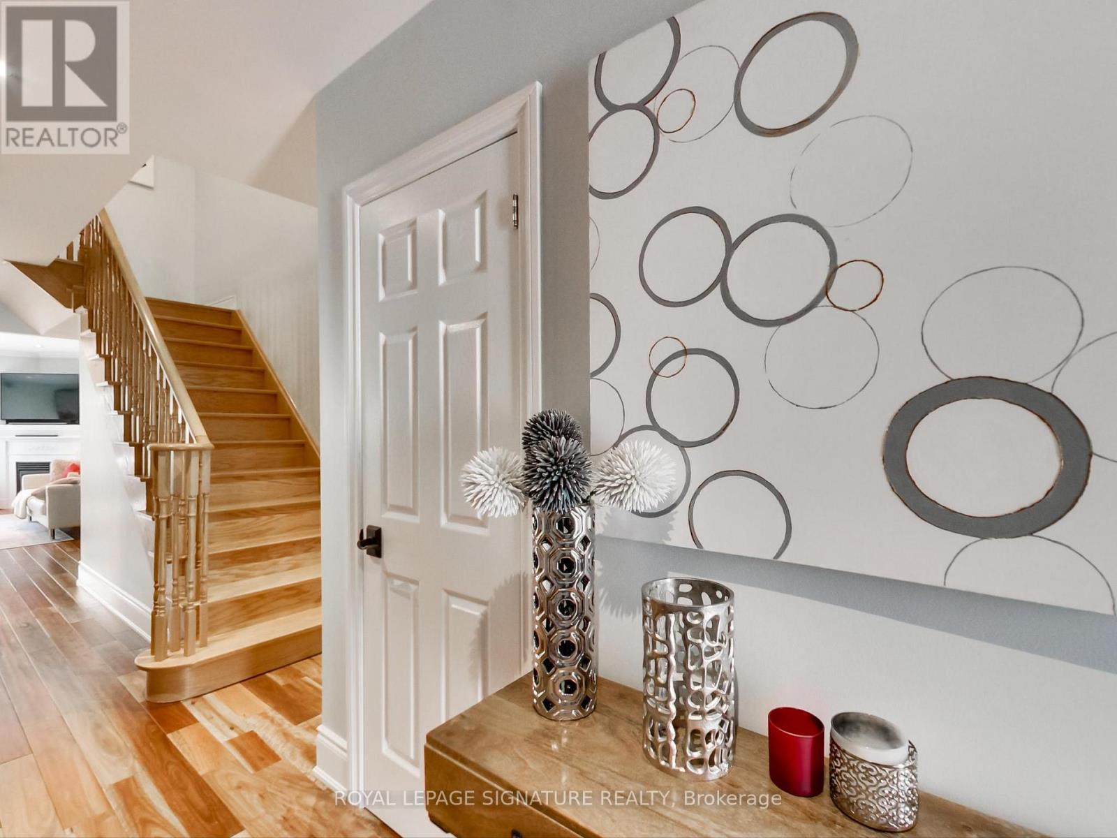 Photo 14 of 75 Monte Carlo Drive, Vaughan ON
