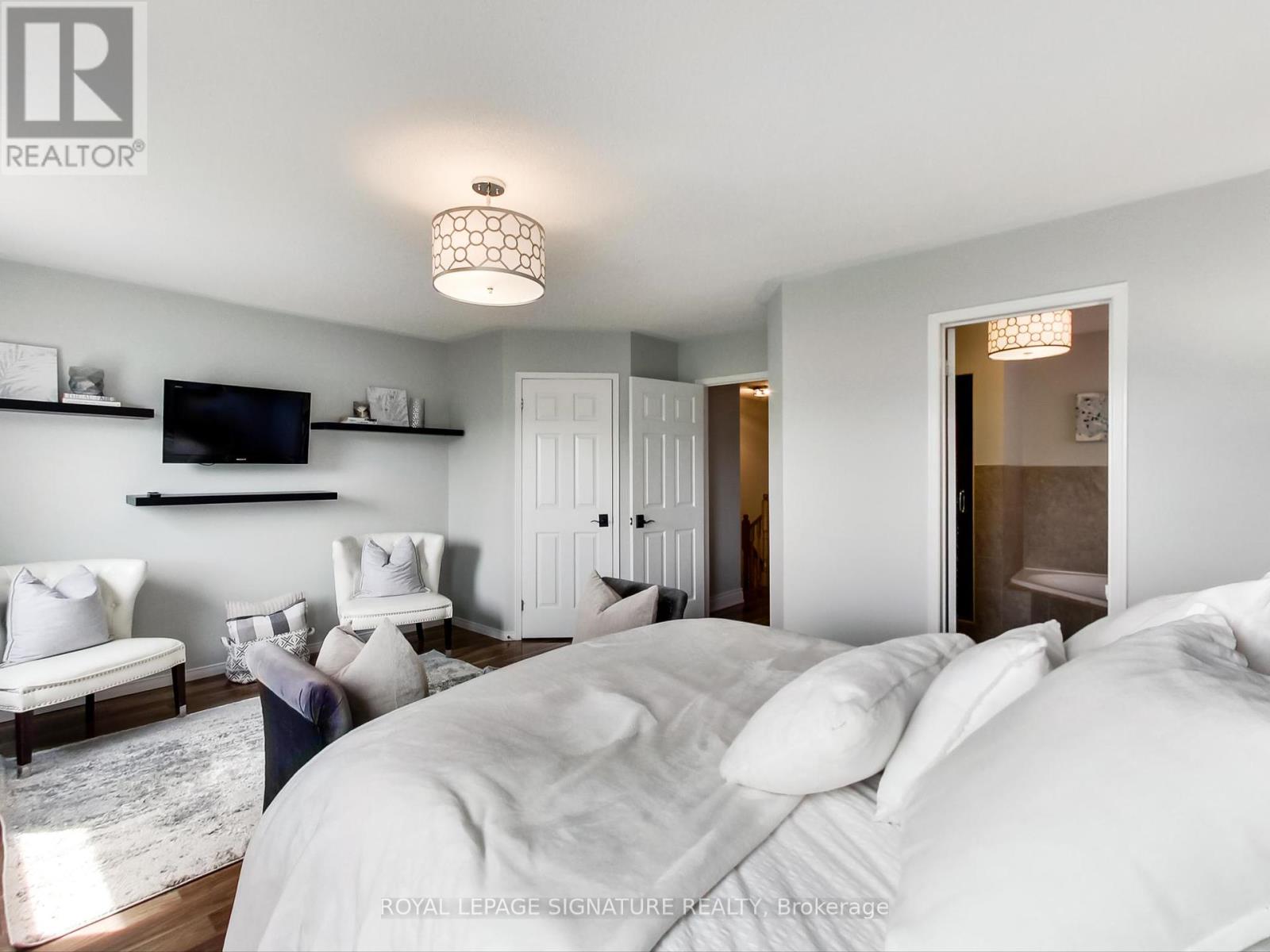 Photo 19 of 75 Monte Carlo Drive, Vaughan ON