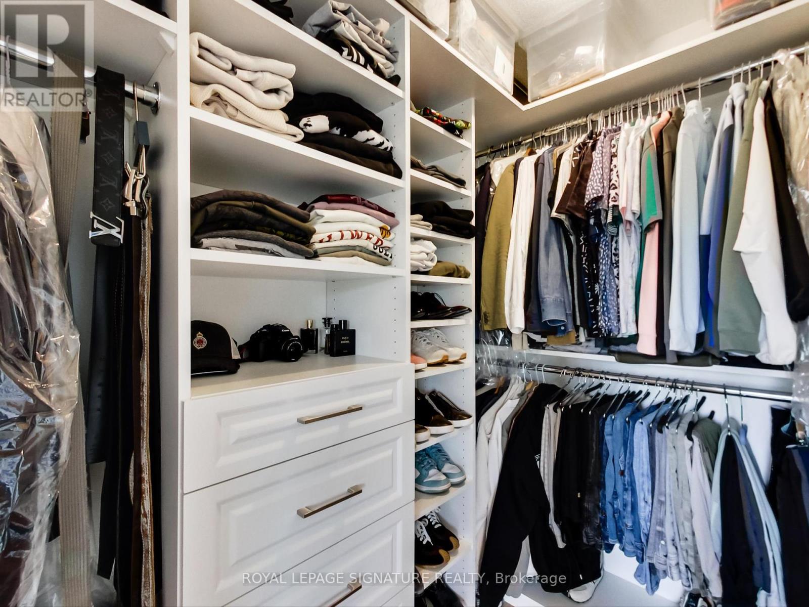 Photo 21 of 75 Monte Carlo Drive, Vaughan ON