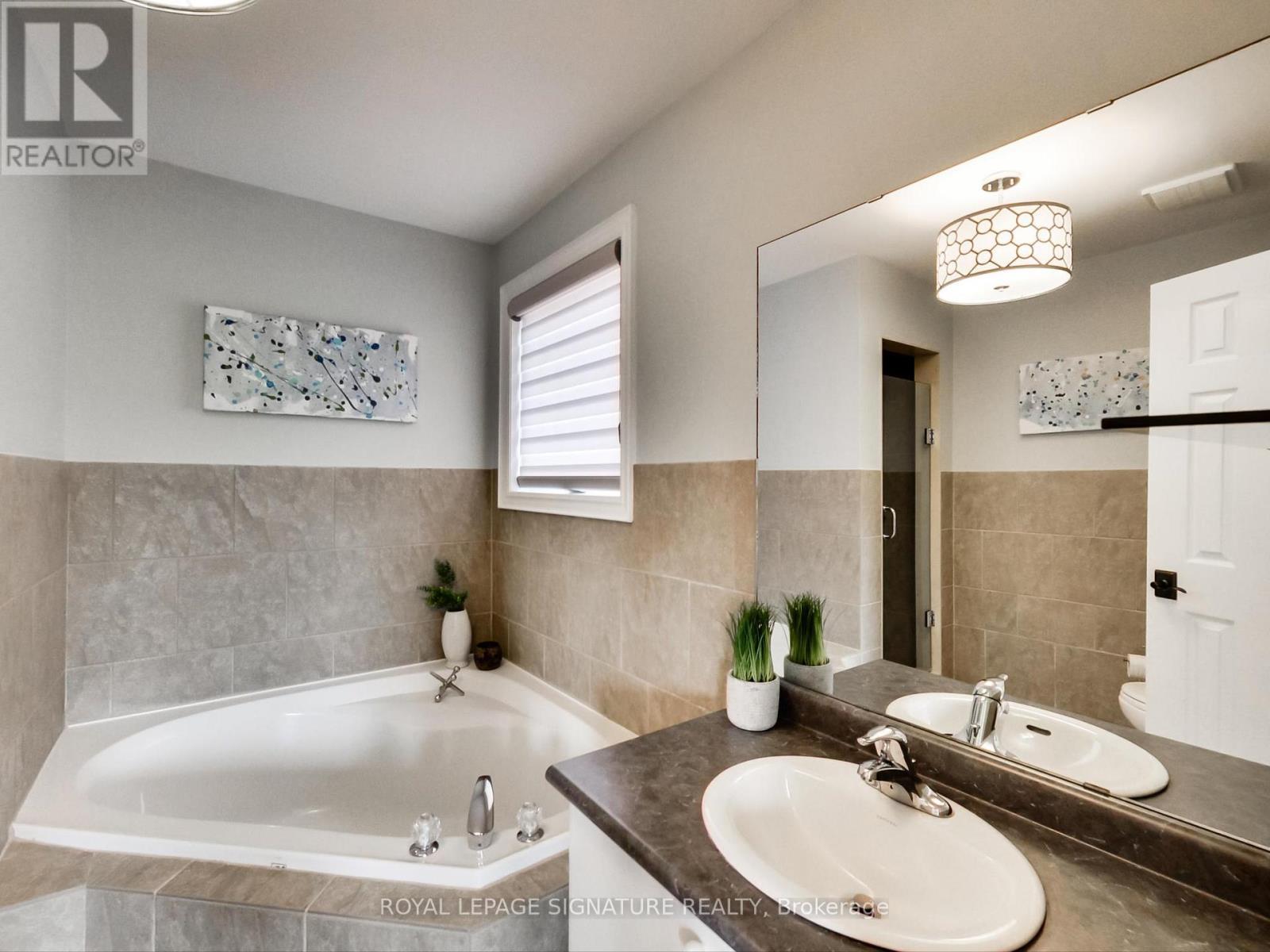 Photo 22 of 75 Monte Carlo Drive, Vaughan ON