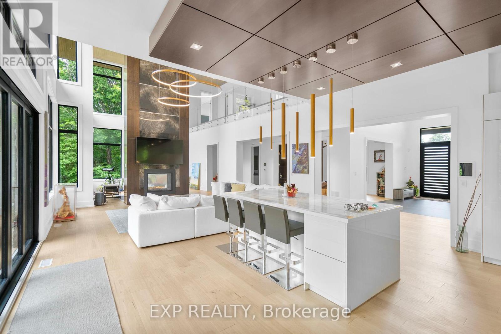 Photo 14 of 8 Cachet Parkway, Markham ON