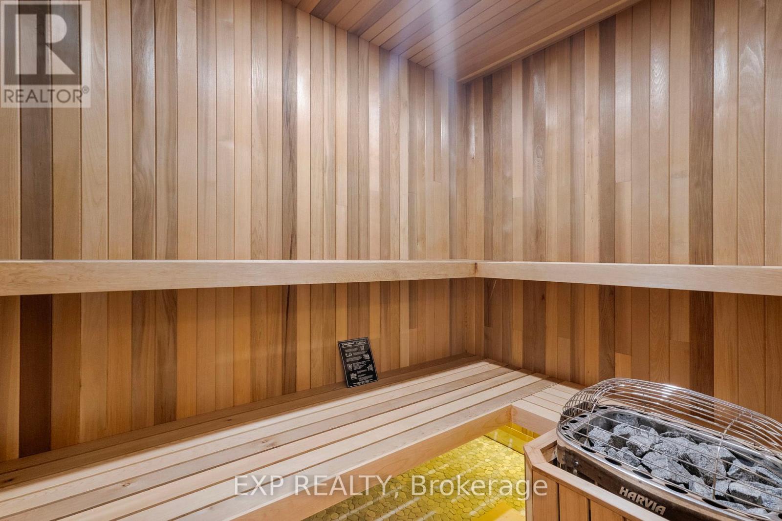Photo 24 of 8 Cachet Parkway, Markham ON