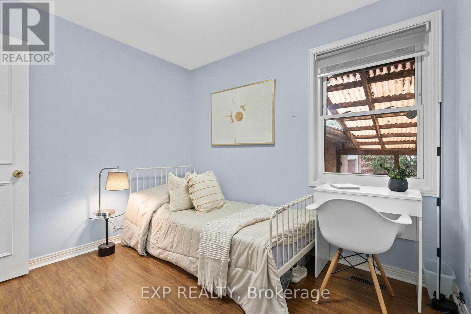 Photo 10 of 16 Milne Lane, Markham ON