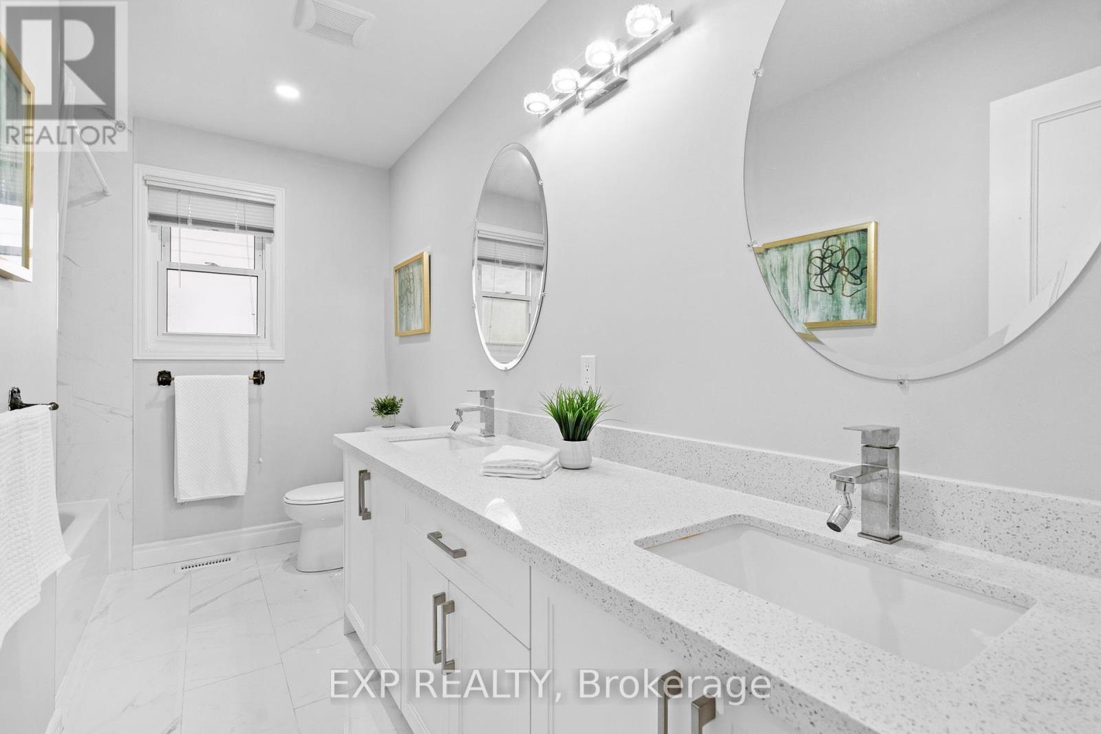 Photo 16 of 16 Milne Lane, Markham ON