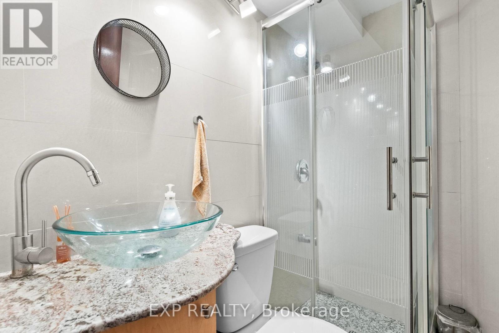 Photo 25 of 16 Milne Lane, Markham ON