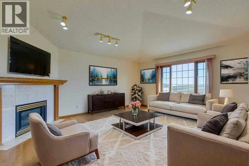 Photo 16 of 164 Edgebrook Rise Nw, Calgary AB