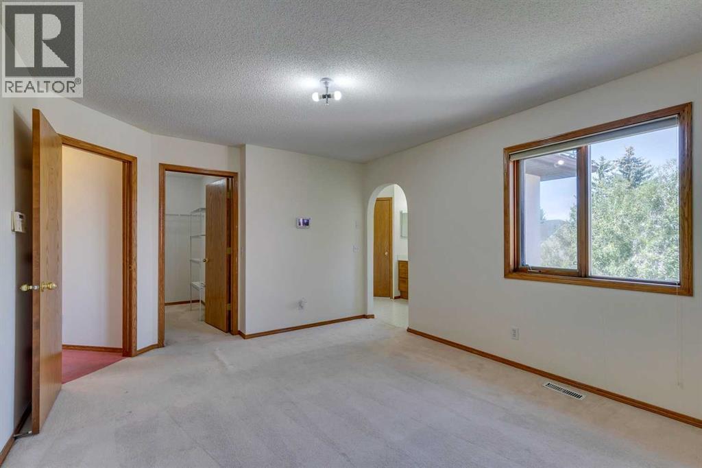Photo 23 of 164 Edgebrook Rise Nw, Calgary AB