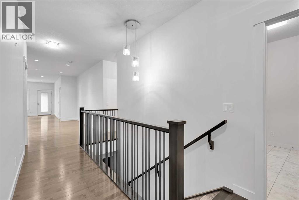 Photo 4 of 100 Sierra Morena Manor Sw, Calgary AB