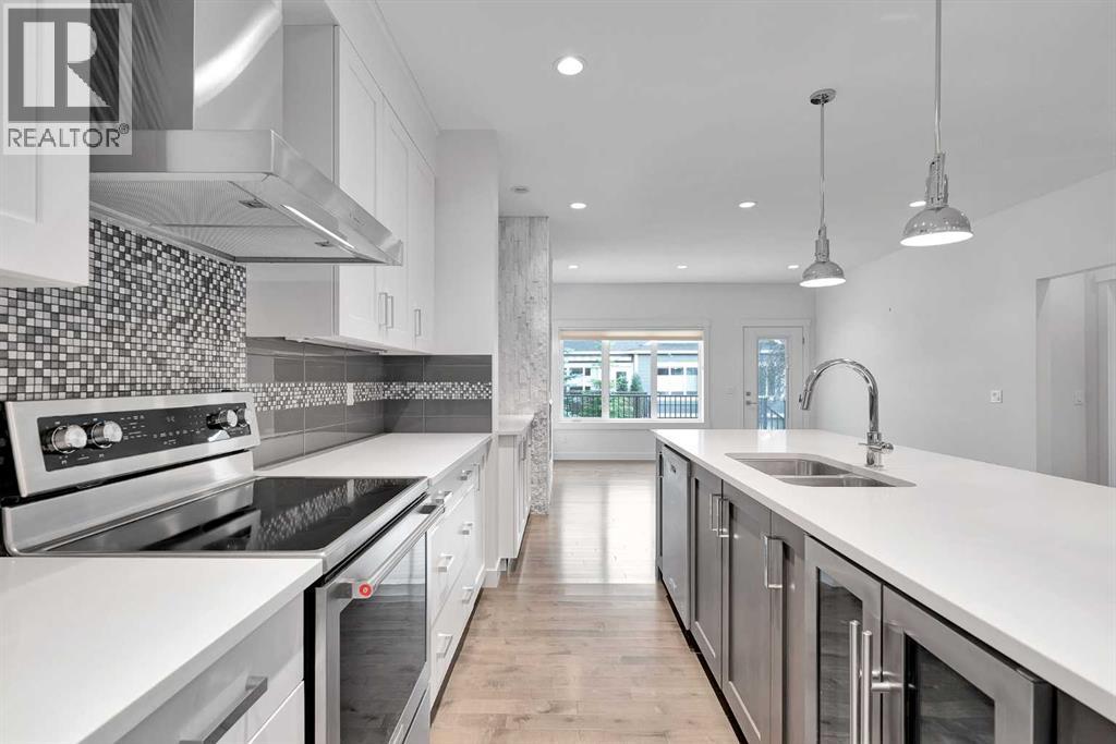 Photo 9 of 100 Sierra Morena Manor Sw, Calgary AB