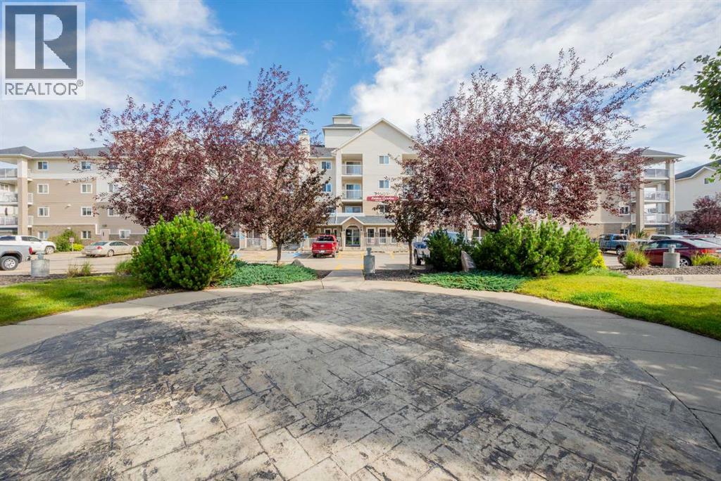 Photo 1 of 207 11230 104 Avenue, Grande Prairie AB