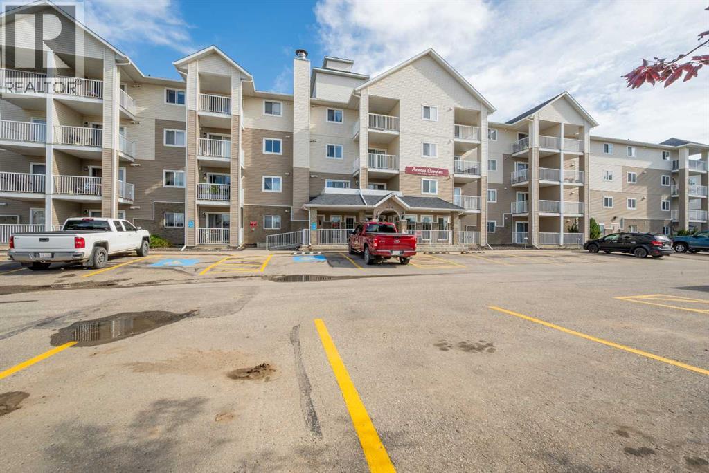 Photo 2 of 207 11230 104 Avenue, Grande Prairie AB