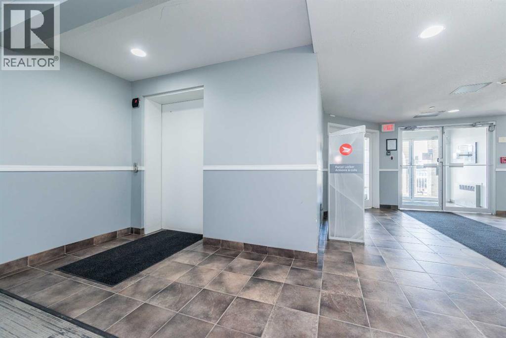 Photo 3 of 207 11230 104 Avenue, Grande Prairie AB