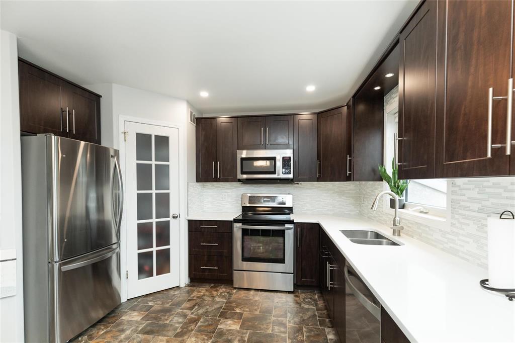 Photo 12 of 15 George Place, Steinbach MB