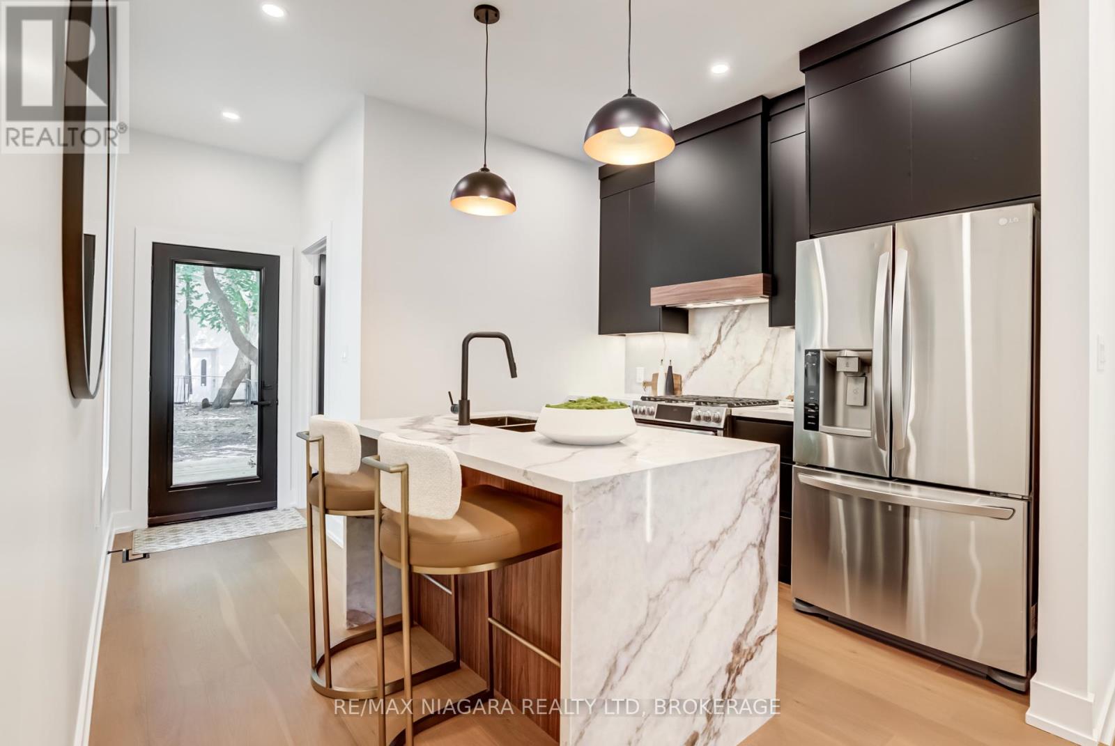 Photo 18 of 95 Kimberley Avenue, Toronto ON