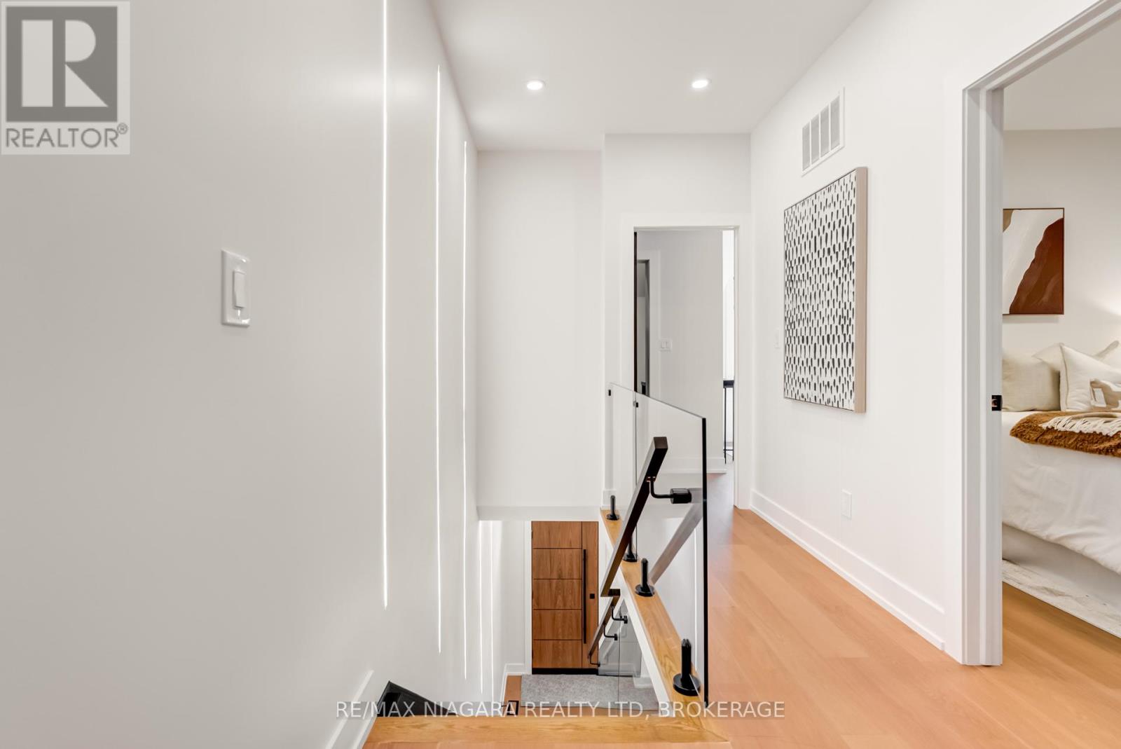 Photo 23 of 95 Kimberley Avenue, Toronto ON