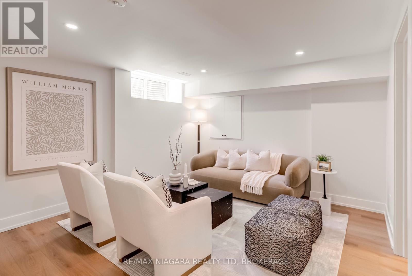 Photo 35 of 95 Kimberley Avenue, Toronto ON