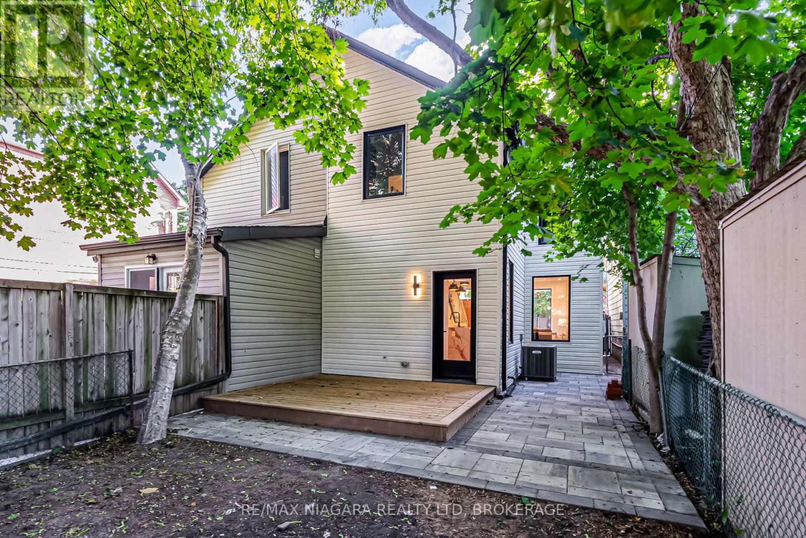 Photo 40 of 95 Kimberley Avenue, Toronto ON