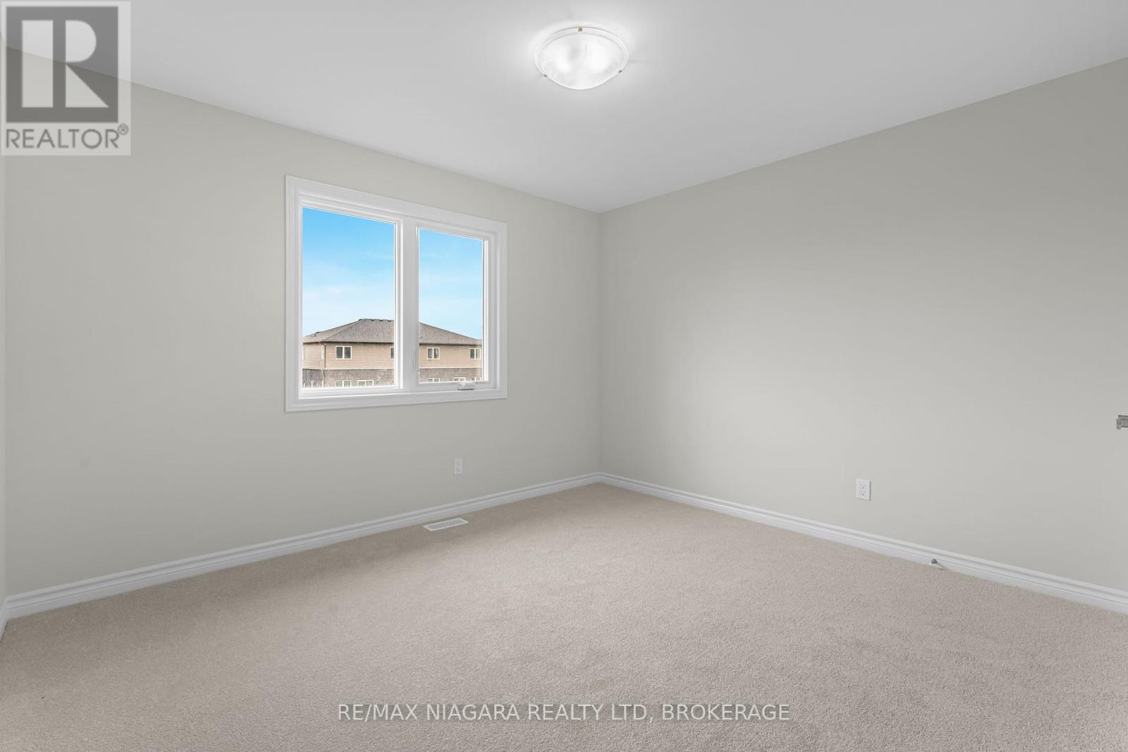 Photo 18 of 3246 Parker Avenue, Fort Erie ON