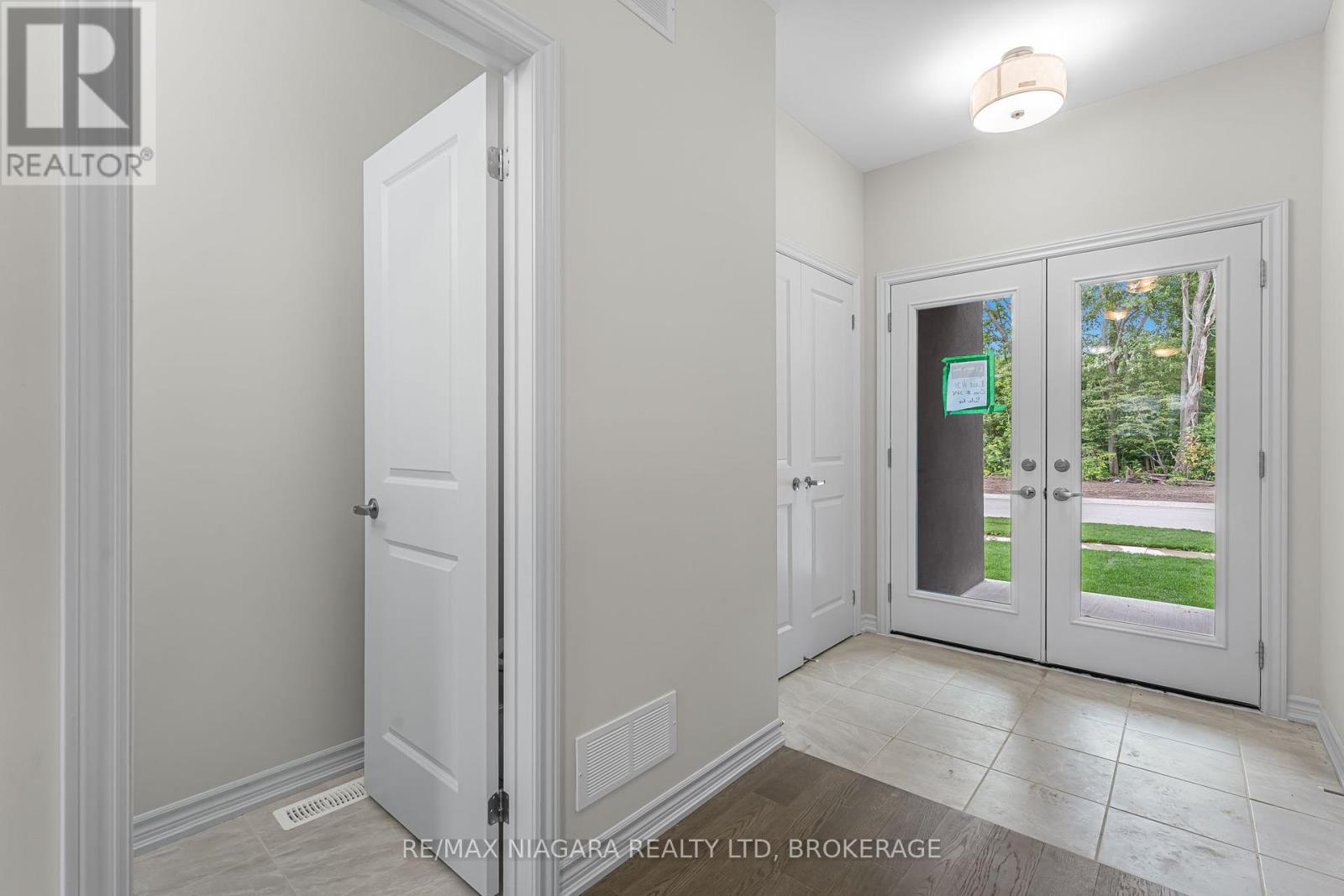 Photo 5 of 3246 Parker Avenue, Fort Erie ON