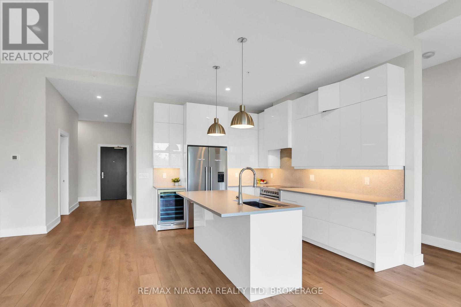 Photo 12 of 505 77 Yates Street, St Catharines ON