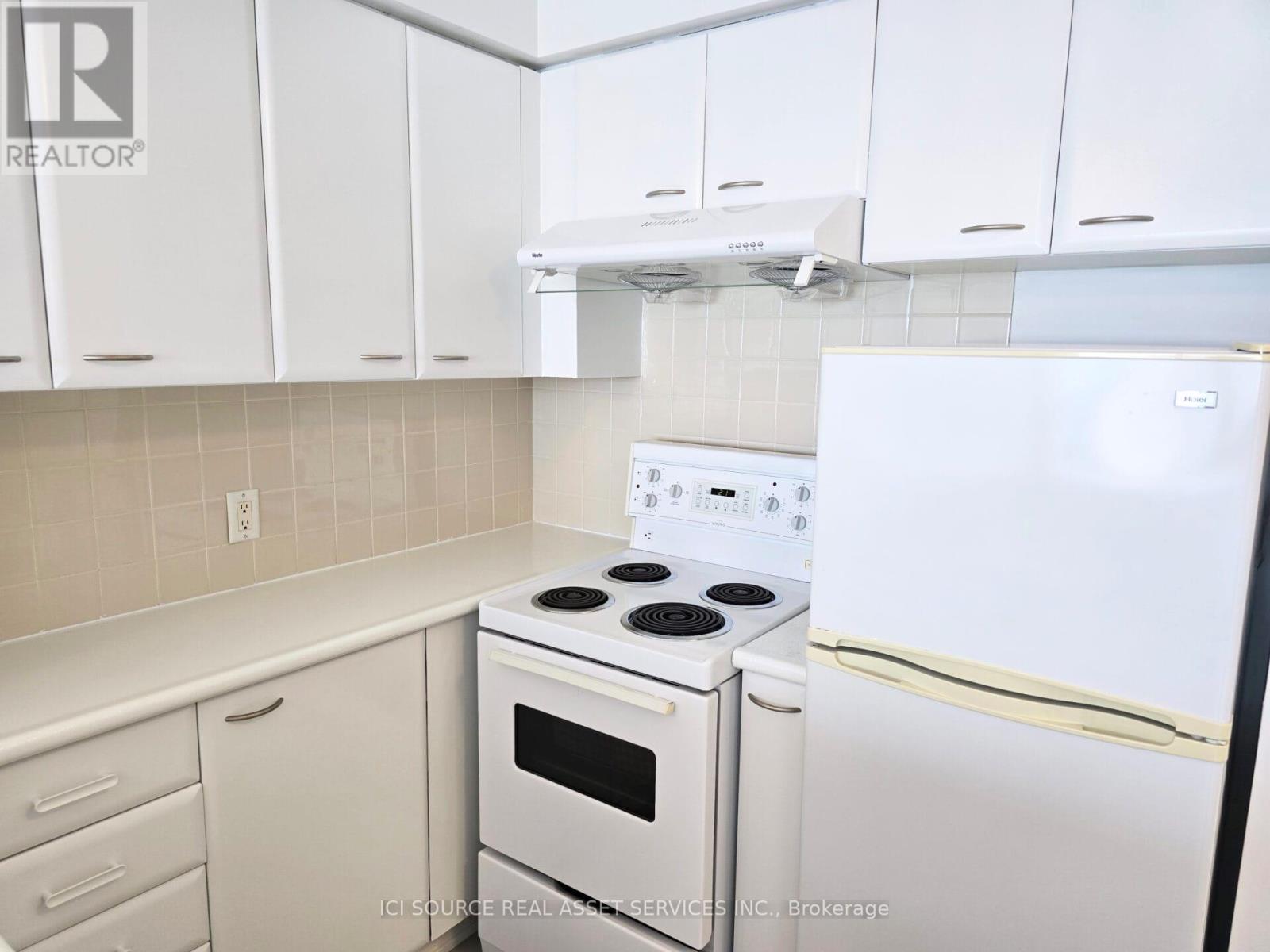 Photo 14 of 2808 36 Lee Centre Drive, Toronto ON