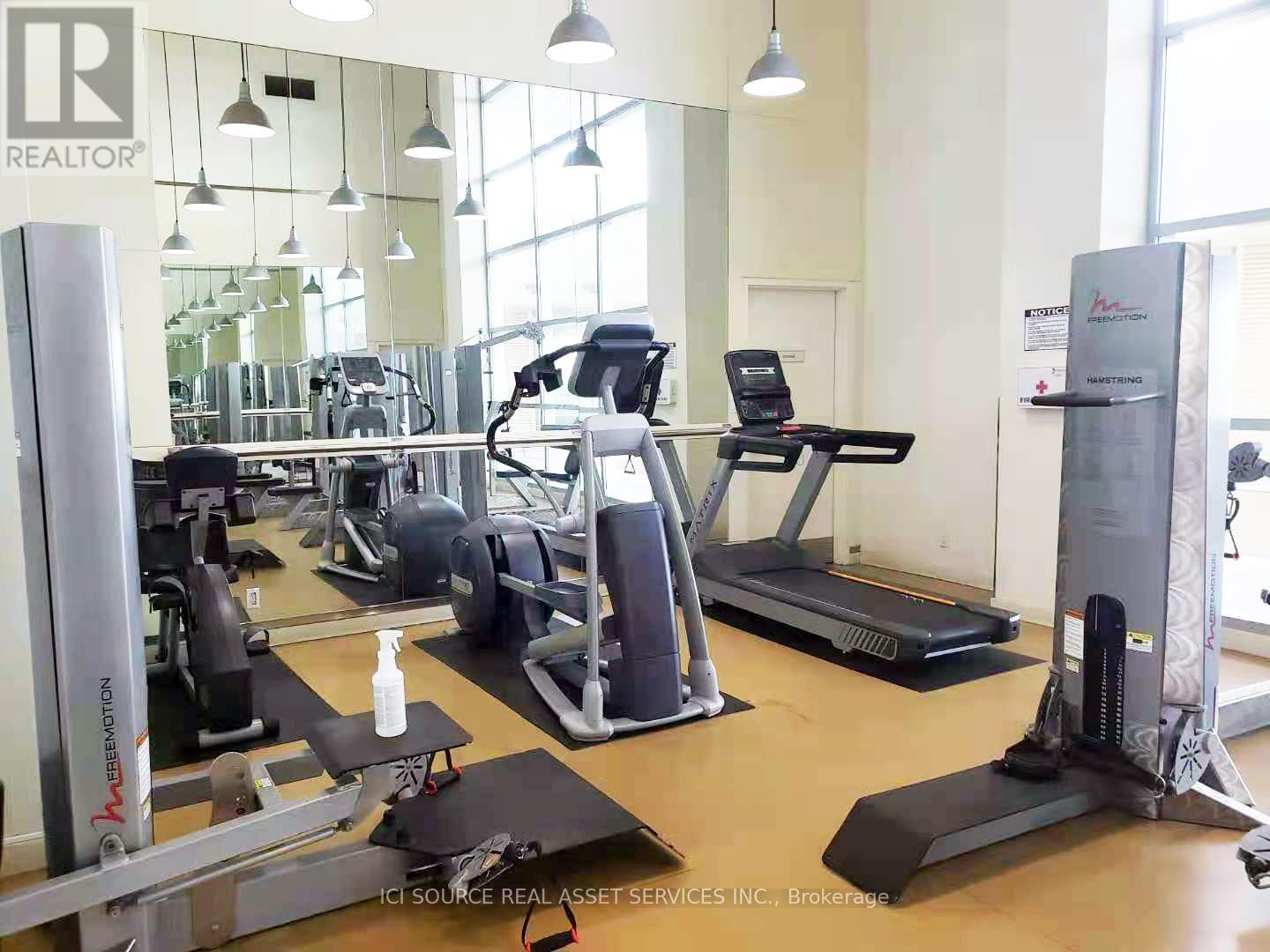 Photo 3 of 2808 36 Lee Centre Drive, Toronto ON
