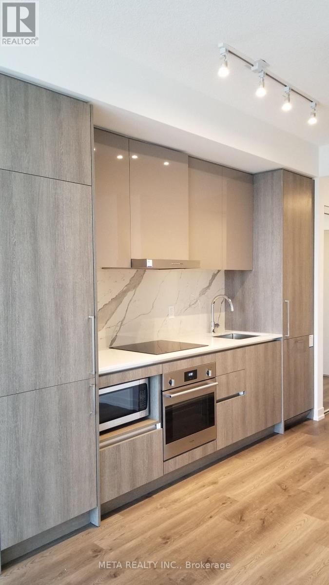 Photo 6 of 5201 195 Commerce Street, Vaughan ON